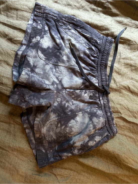 Athleta Pants - Athleta Slate Blue Tie-Dye Drawstring Shorts